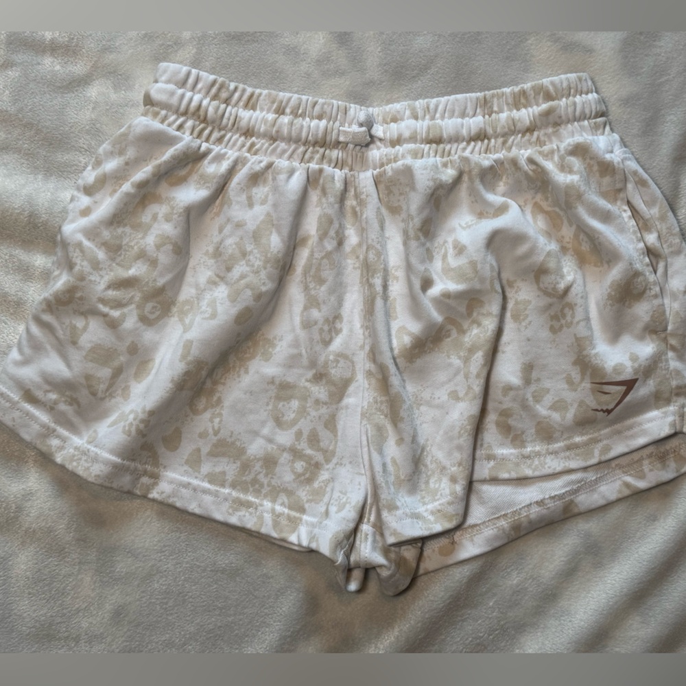 Gymshark Women's White and Tan Athletic Shorts